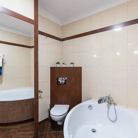 Superapart Wilanowska 7 Pet-friendly With Elevator & Parking アパート ワルシャワ